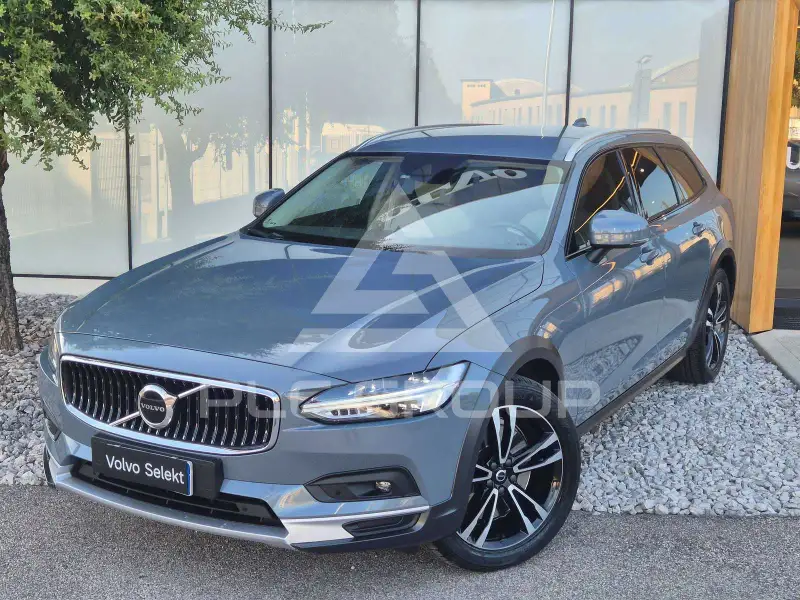 2021 Volvo V90