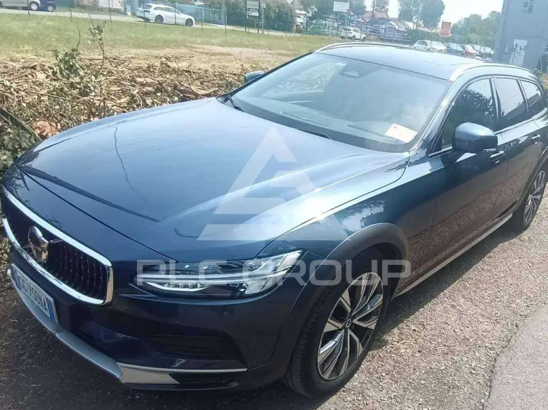 2021 Volvo V90