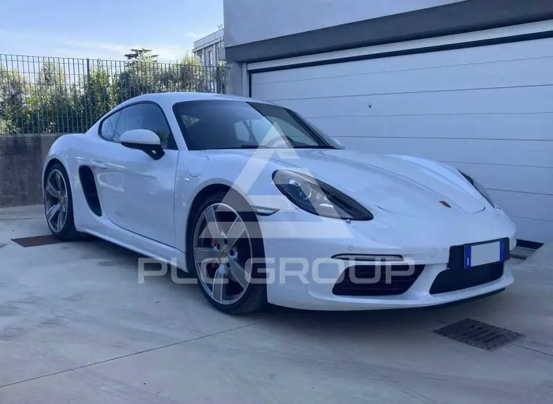 2021 Porsche 718