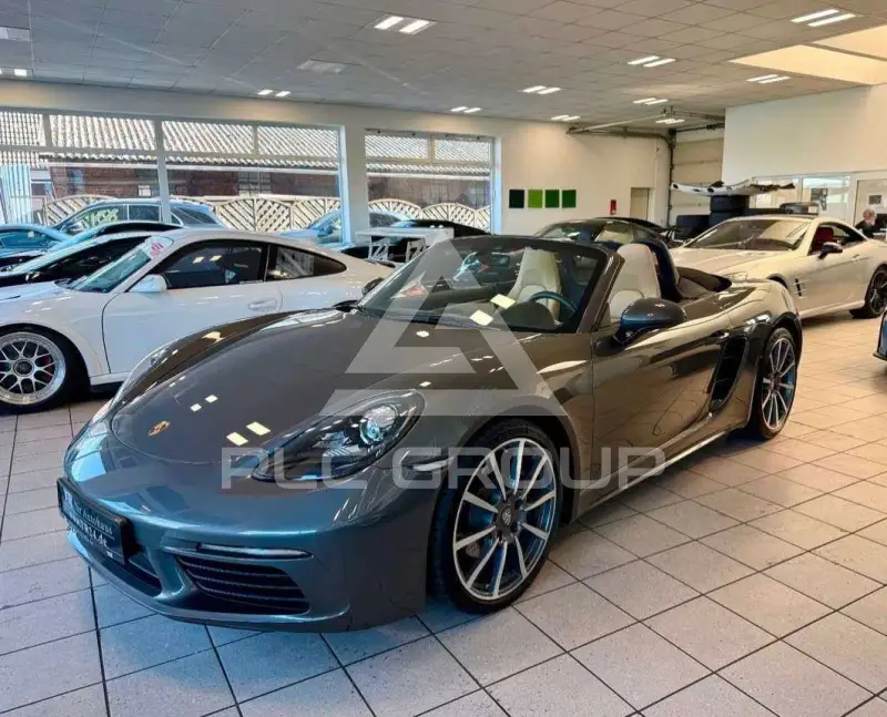 2021 Porsche 718