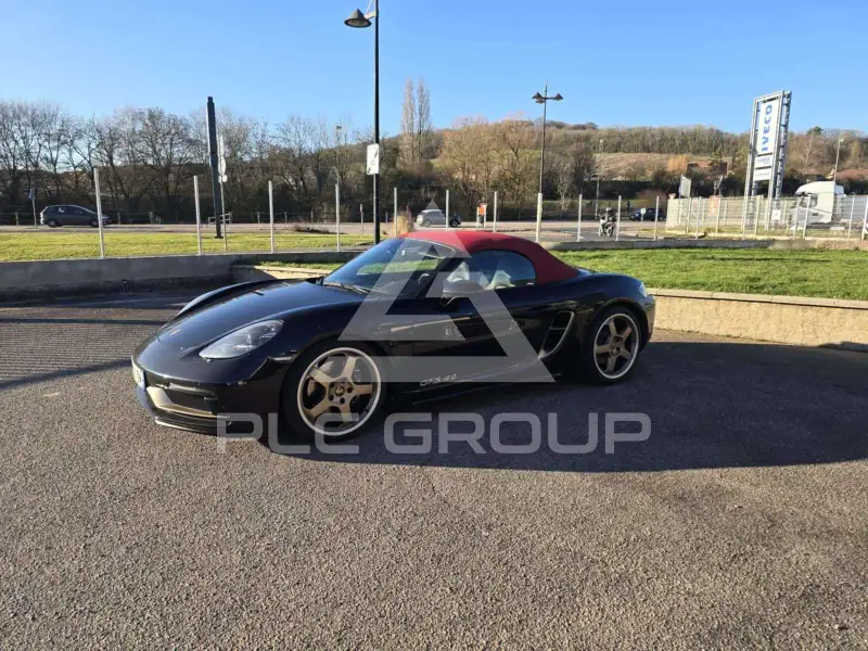 2021 Porsche 718