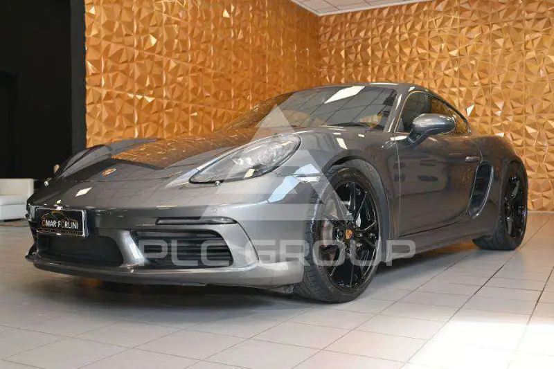 2021 Porsche 718