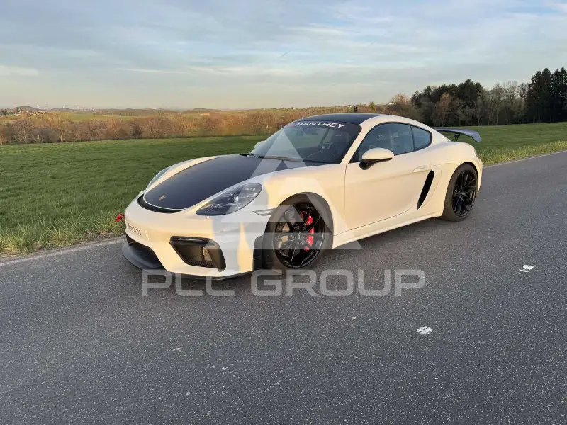 2021 Porsche Cayman