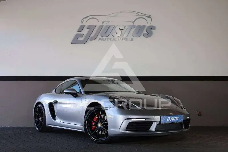2021 Porsche Cayman