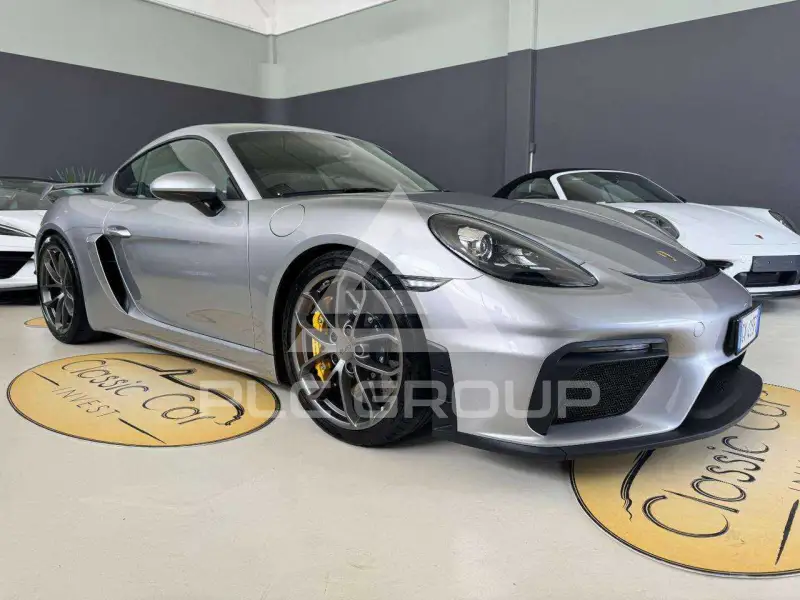2021 Porsche Cayman