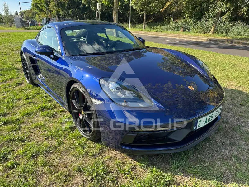 2021 Porsche Cayman