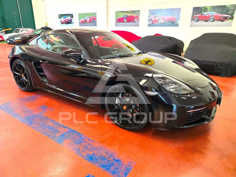 2021 Porsche Cayman