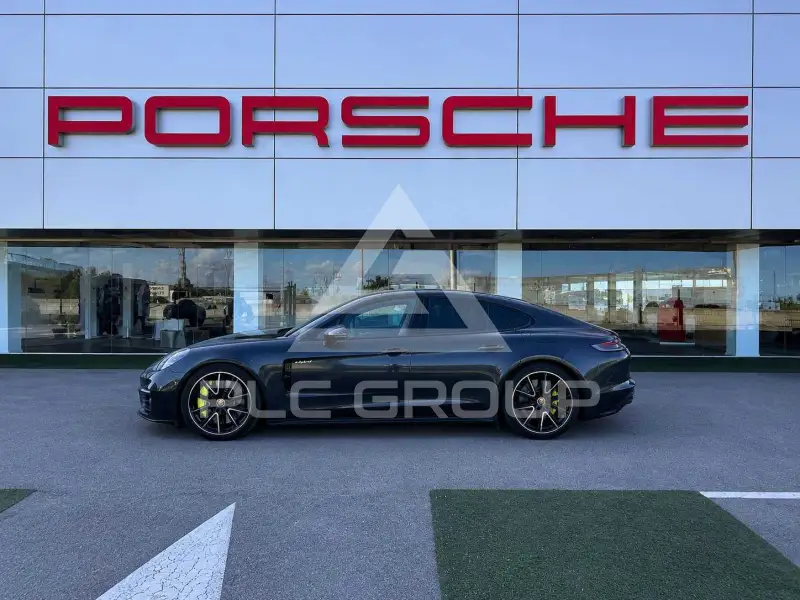2021 Porsche Panamera