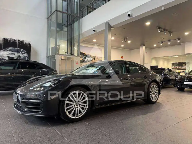 2021 Porsche Panamera
