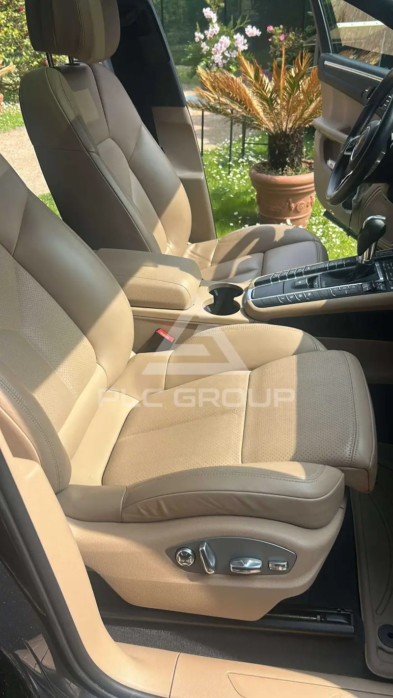 2021 Porsche MACAN