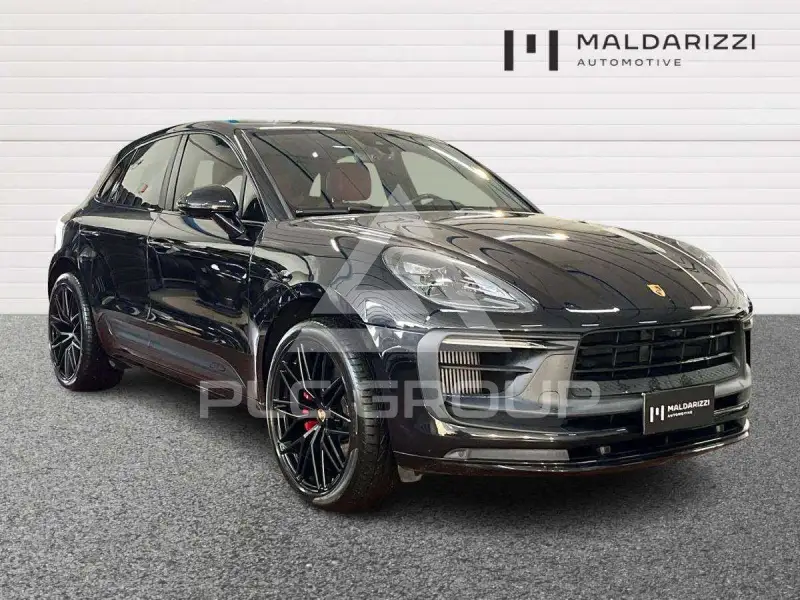 2021 Porsche MACAN