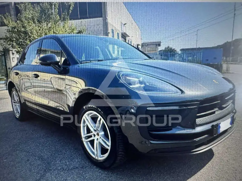 2021 Porsche MACAN