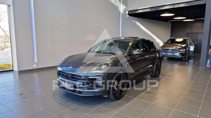 2021 Porsche MACAN