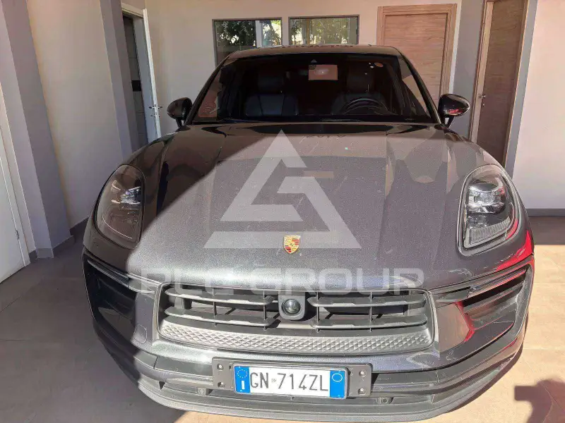 2021 Porsche MACAN