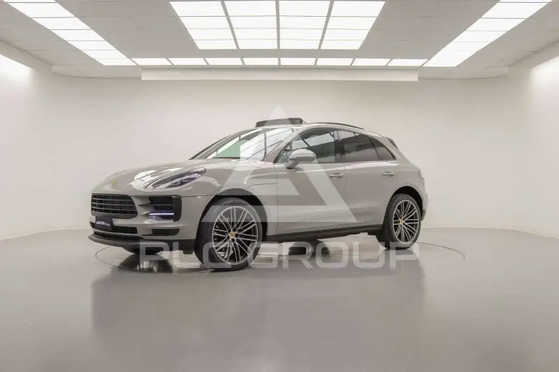 2021 Porsche MACAN