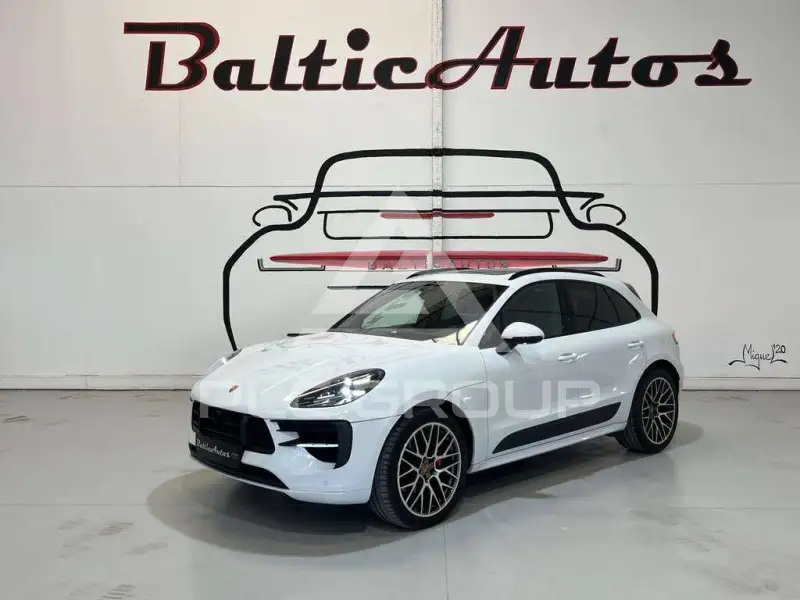 2021 Porsche MACAN