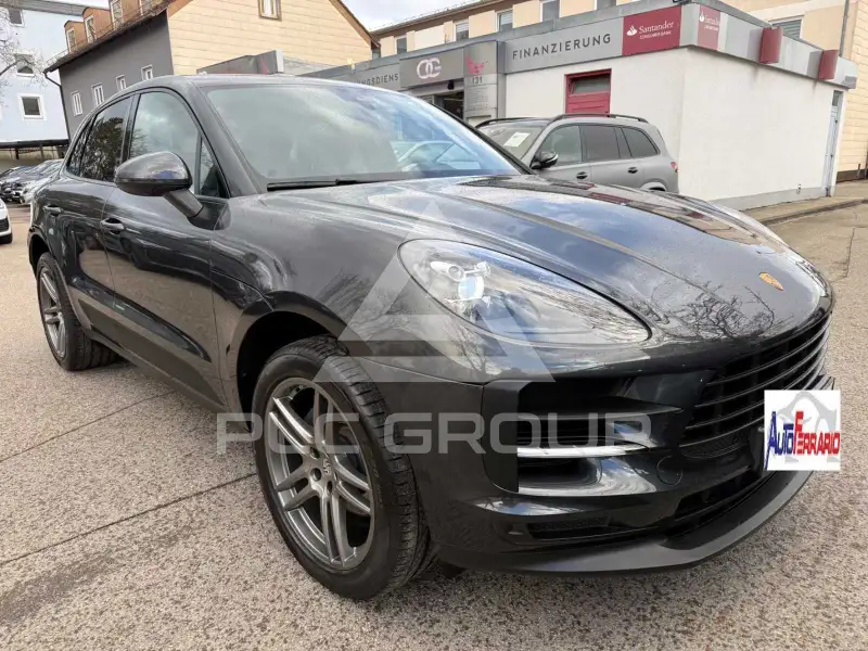 2021 Porsche MACAN