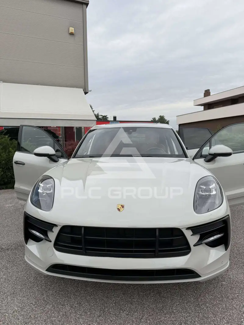 2021 Porsche MACAN