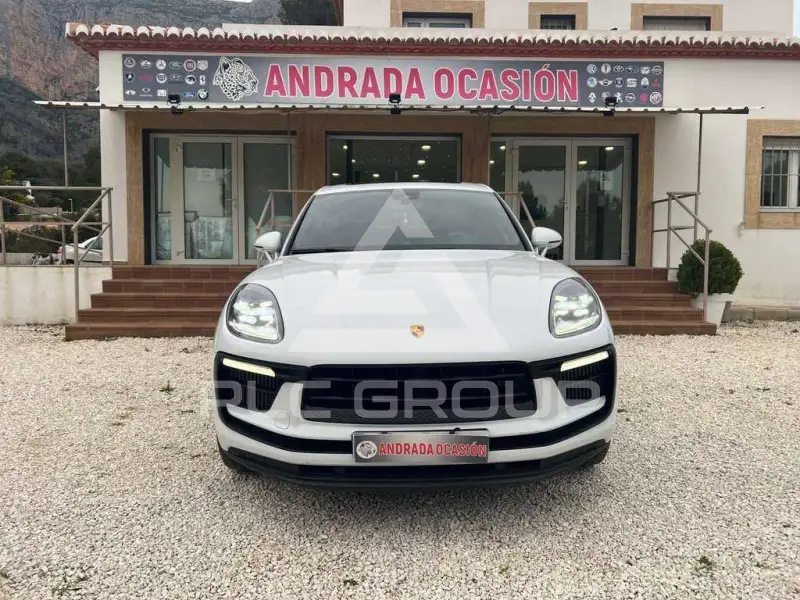 2021 Porsche MACAN
