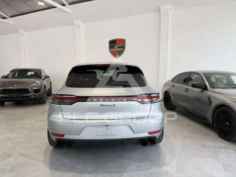 2021 Porsche MACAN