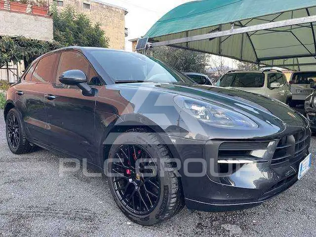 2021 Porsche MACAN