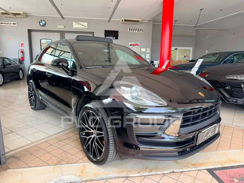 2021 Porsche MACAN