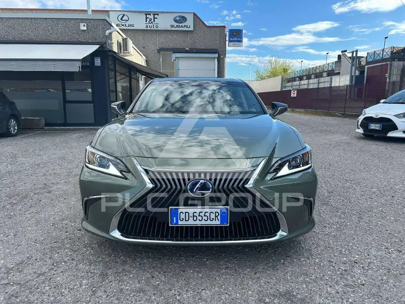 2021 Lexus ES300