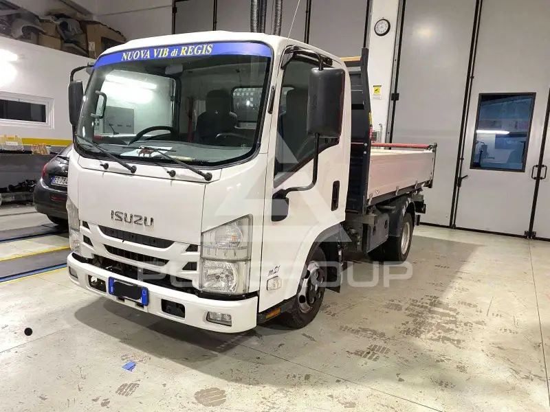 2021 Isuzu 