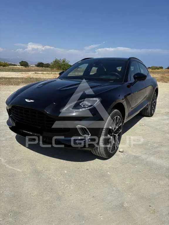 2021 Aston Martin DBX