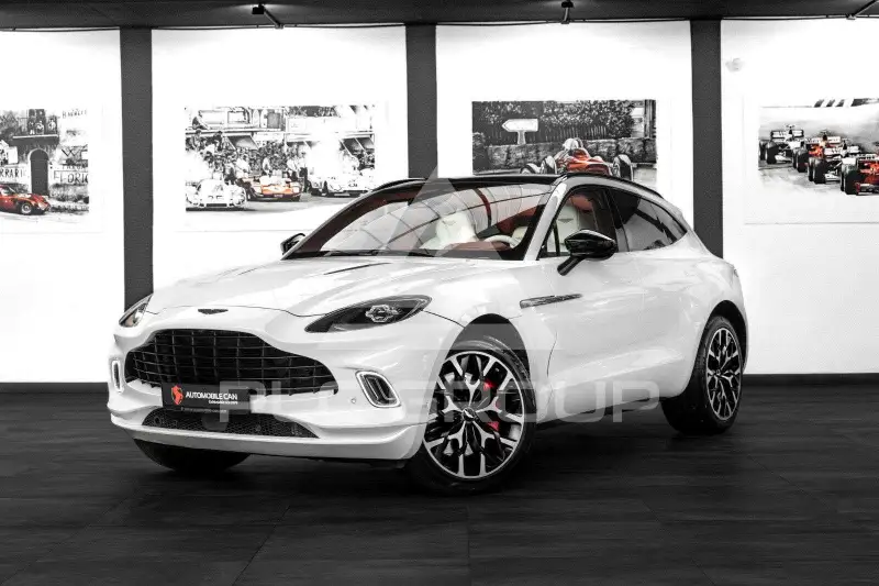 2021 Aston Martin DBX