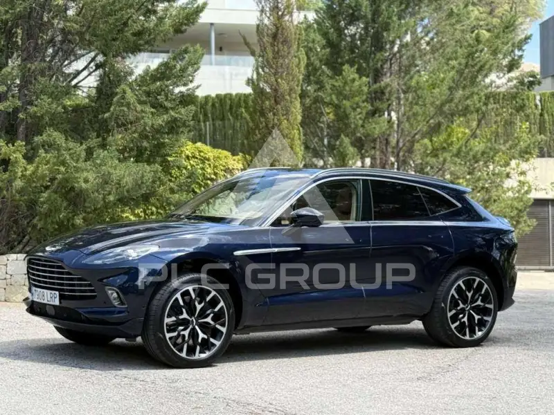 2021 Aston Martin DBX