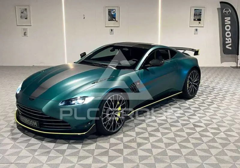 2021 Aston Martin V8