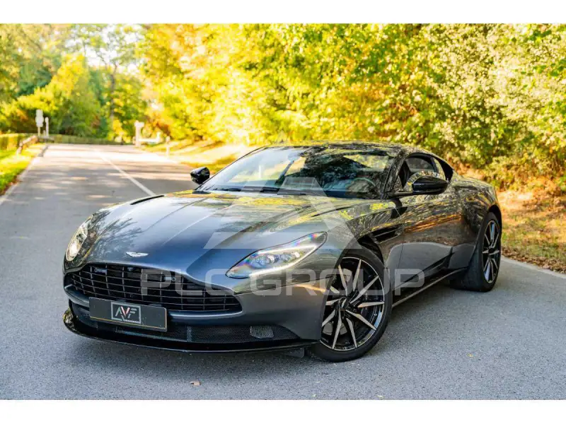 2021 Aston Martin DB11