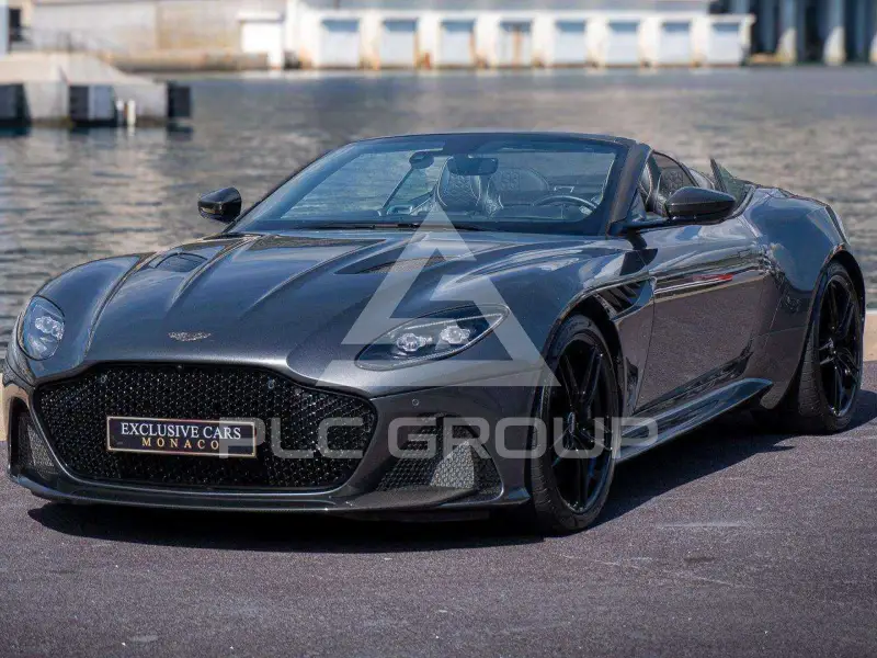 2021 Aston Martin DBS