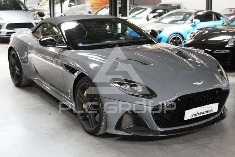 2021 Aston Martin DBS