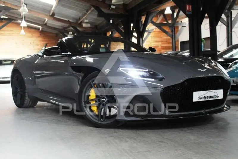 2021 Aston Martin DBS