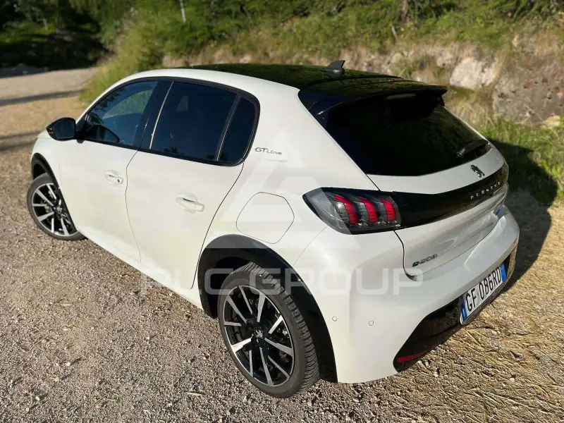 2021 Peugeot 208