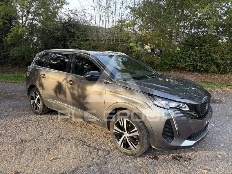 2021 Peugeot 5008