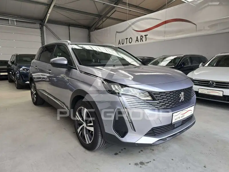 2021 Peugeot 5008