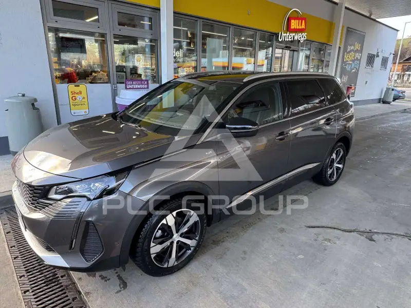 2021 Peugeot 5008