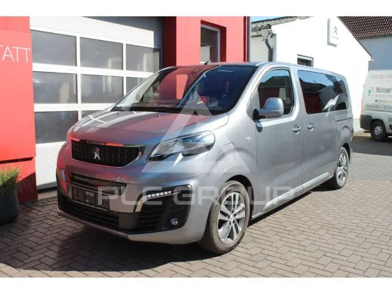 2021 Peugeot Traveller