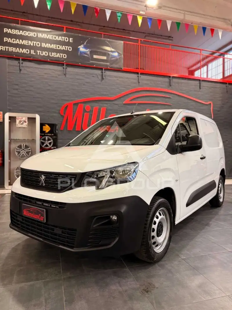 2021 Peugeot Partner