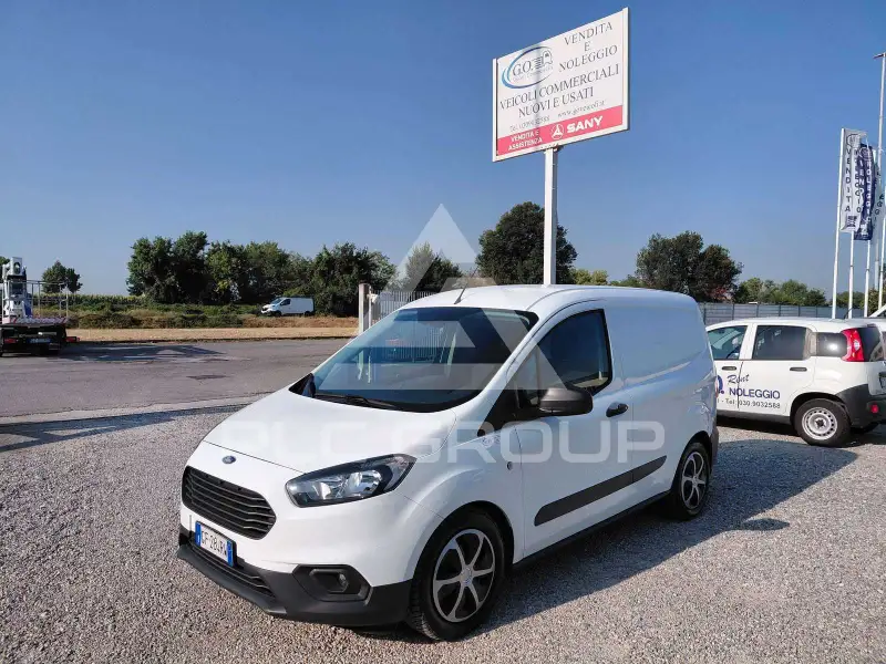 2021 Ford Courier