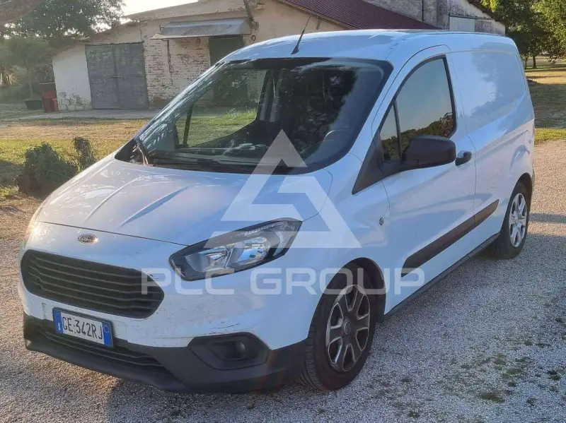 2021 Ford Courier