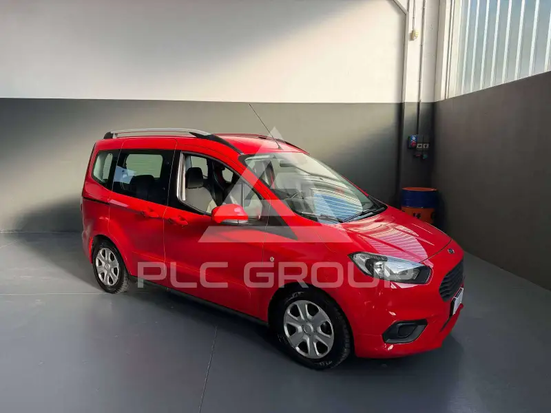 2021 Ford Courier