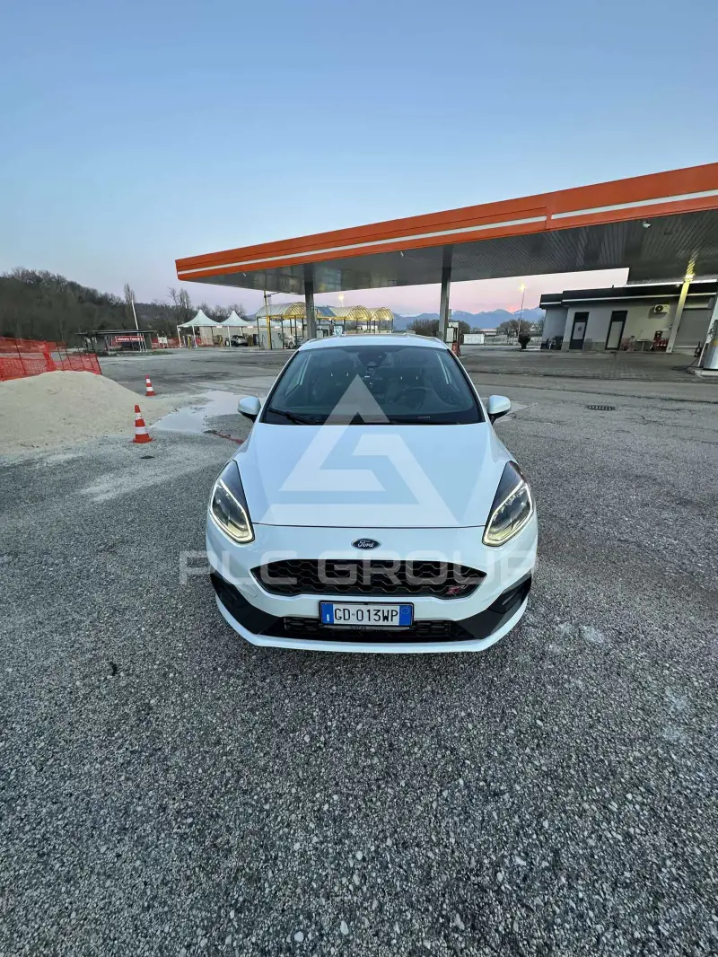 2021 Ford FIESTA