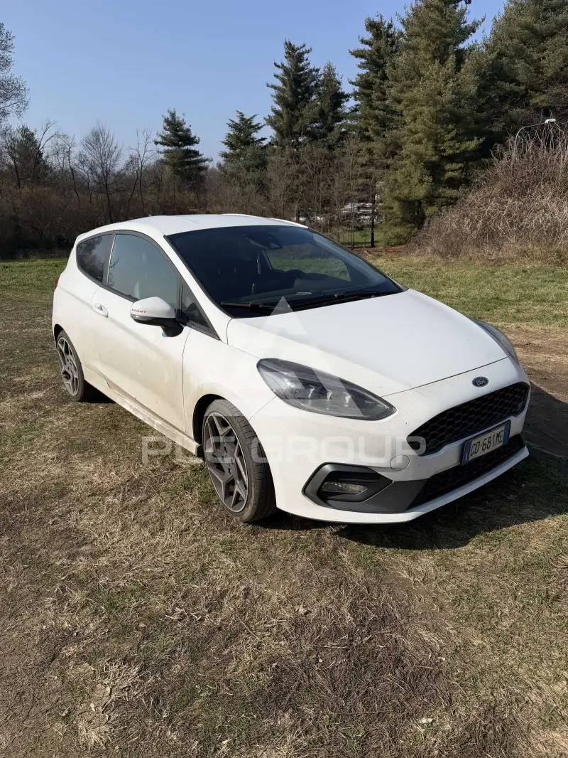 2021 Ford FIESTA