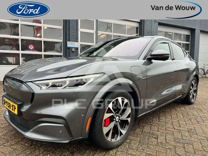 2021 Ford MUSTANG