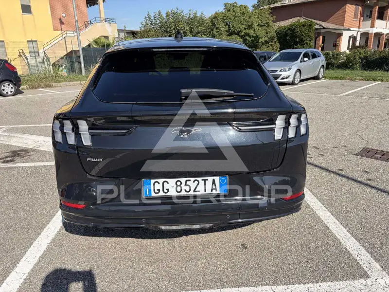 2021 Ford MUSTANG