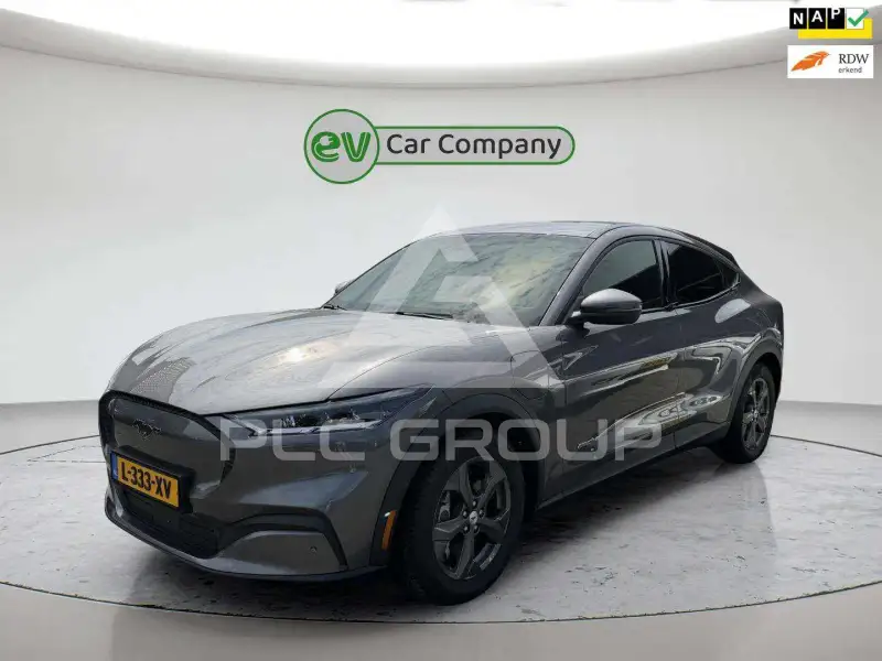 2021 Ford MUSTANG